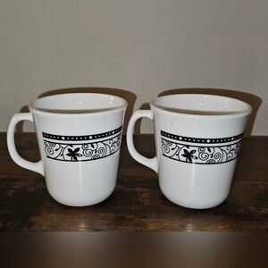 Corning USA Winding Gate Black and White Mugs